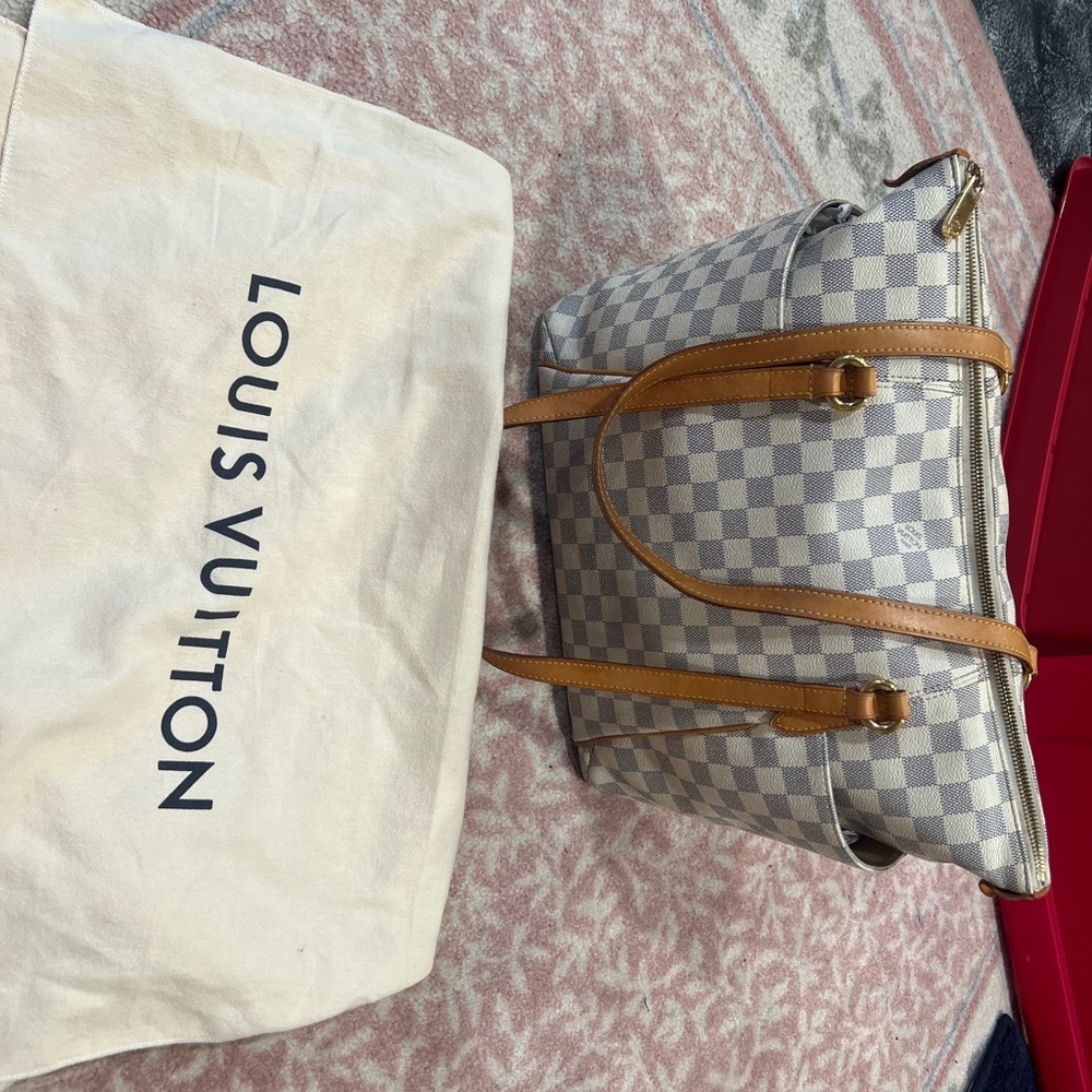 Louis Vuitton Totally GM tote in Damier azure color palette